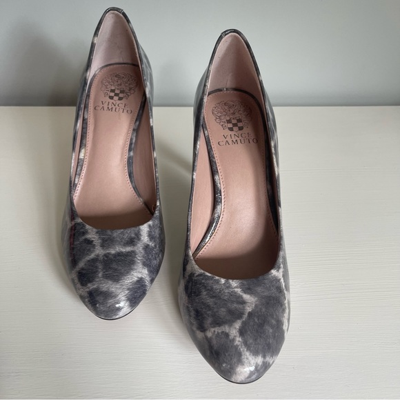 Vince Camuto Snake Pattern Heel Pump Sz 8 - Picture 4 of 6